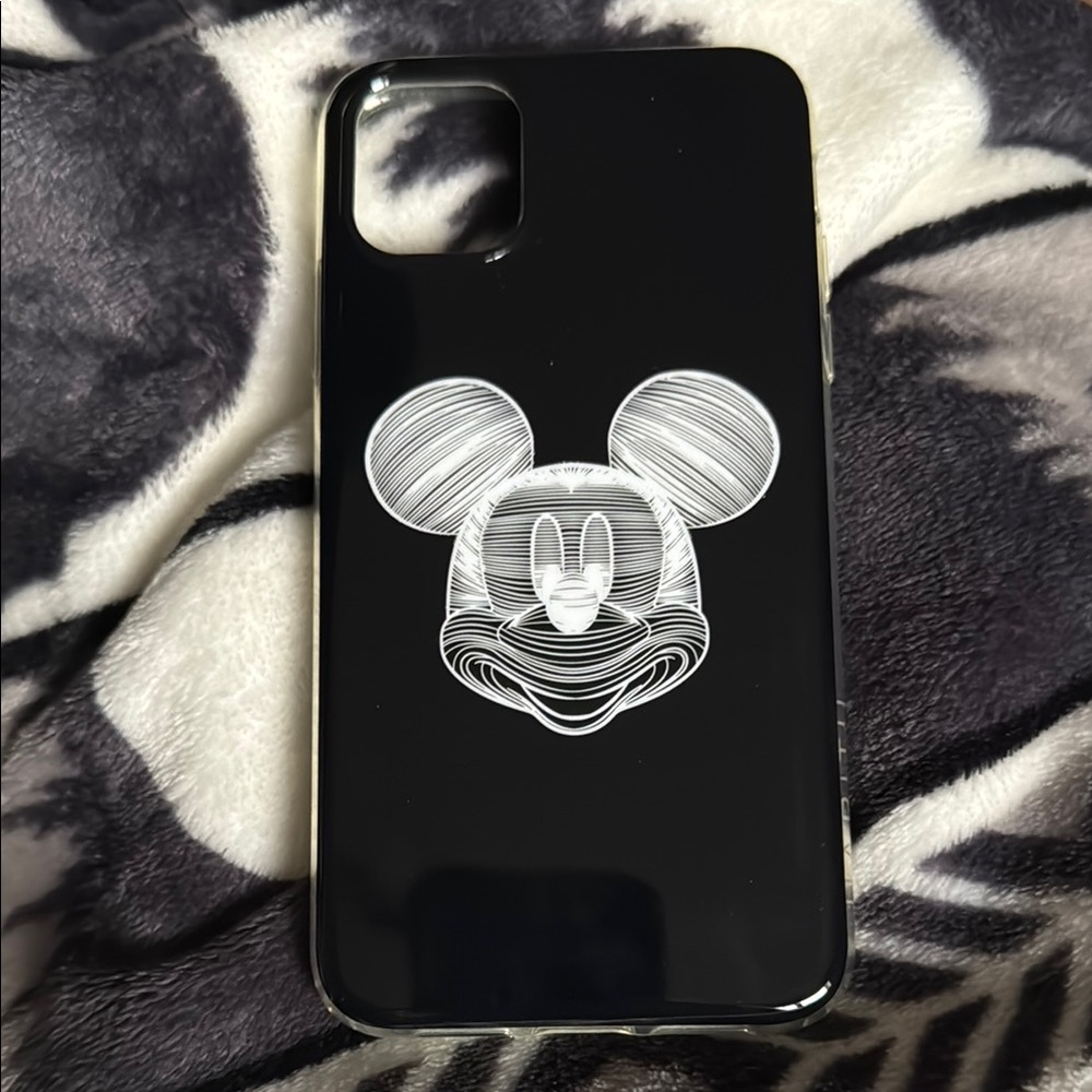 Black Phone Case with Mouse Design